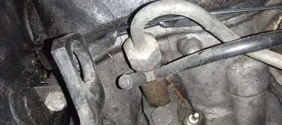 Fuel injector