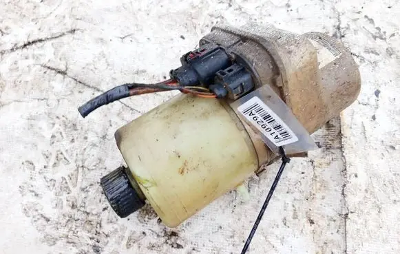 Skoda Roomster (5J) Power steering pump 6q1423051