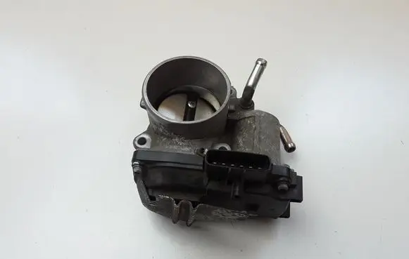 Mitsubishi Outlander Throttle valve 1450A195
