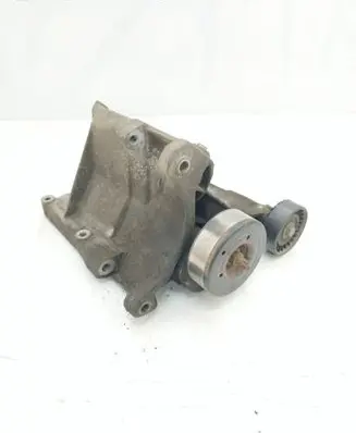 Mercedes-Benz CLK A208 C208 Engine mounting bracket R1110960345