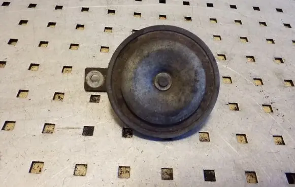 Volkswagen Crafter Horn signal E10020011