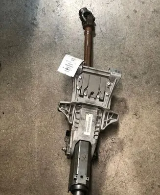 Steering wheel axle set