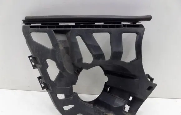 Mini One - Cooper F56 F55 Front bumper mounting bracket 7302508