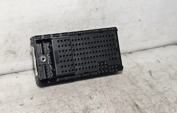 Volvo S60 Fuse module 08696040 08696098