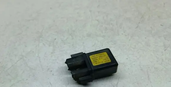 Nissan Pathfinder R51 Glow plug pre-heat relay 25237EB300