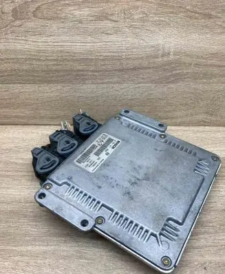 Peugeot 406 Engine control unit/module ECU 9647472180 281011080 WithPlug
