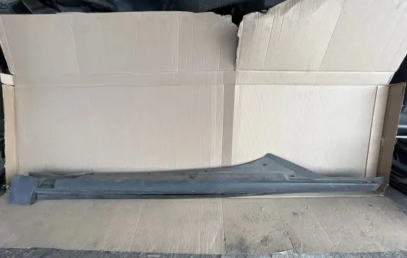 Volkswagen PASSAT B5 Sill 3B0853856D