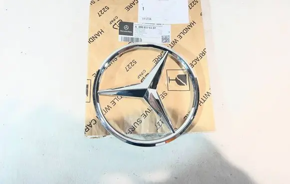 Mercedes-Benz GLA H247 Manufacturer badge logo/emblem A0008176107