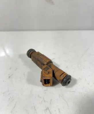 Volvo XC70 Fuel injector 0280155831 9186340