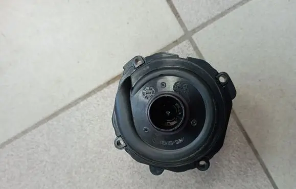Tesla Model X Electric auxiliary coolant/water pump 149261100A