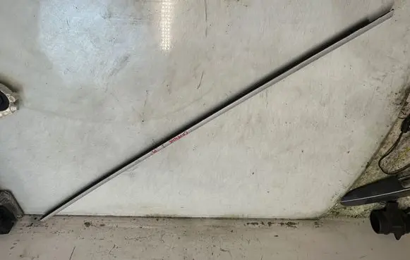 Porsche Cayenne (9PA) Front door trim (molding)
