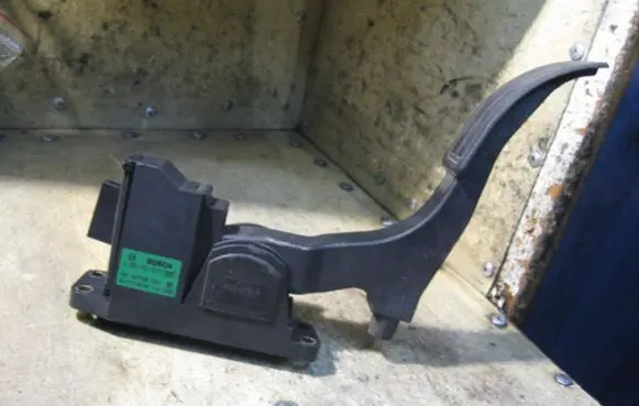 Intake manifold valve actuator/motor