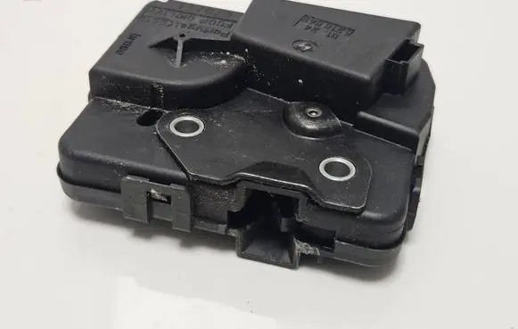 BMW 3 E90 E91 Tailgate window lock/catch/latch 8218849 5127 5124