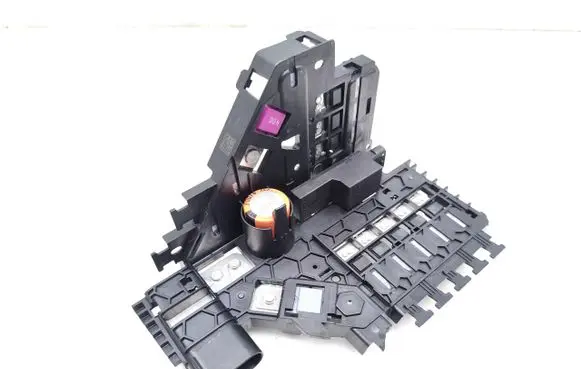 Mercedes-Benz C AMG W205 Battery relay fuse A0009824823