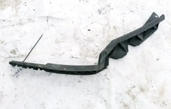 Skoda Octavia Mk2 (1Z) Front bumper mounting bracket 1Z0807183