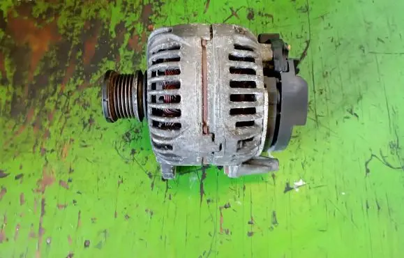 Audi A4 S4 B8 8K Generator/alternator 03G903016E
