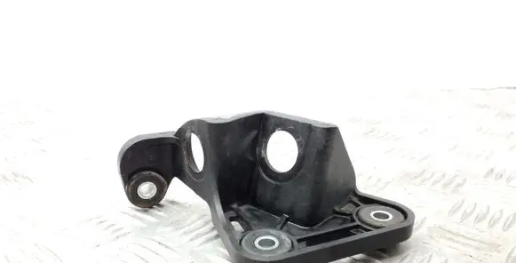 Volkswagen PASSAT B7 Gear shift cable bracket 1K0711789J