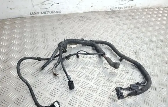 Mitsubishi Outlander Positive cable (battery)