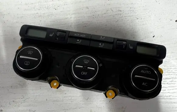 Audi A3 S3 A3 Sportback 8P Climate control unit 8P0820043BG A2C53301899