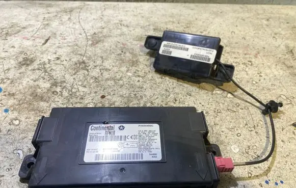 Dodge Challenger Keyless (KESSY) go control unit/module 68283455AC 40821703 2013DJ9452