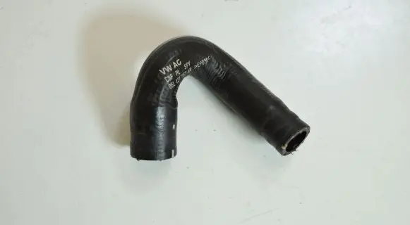 Audi A6 S6 C8 4K Engine coolant pipe/hose 05L121157AR