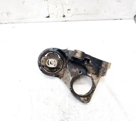 Engine mount bracket