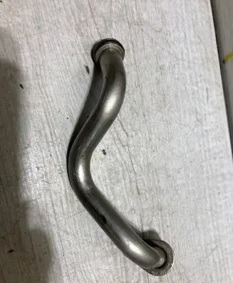 Volkswagen Beetle A5 Turbo air intake inlet pipe/hose 04e145735c