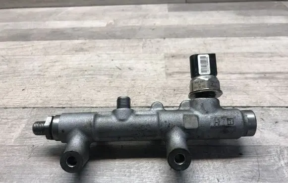 Audi A6 C7 Fuel main line pipe 05A906051