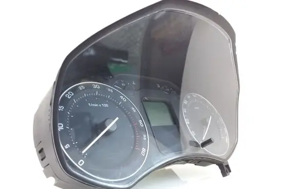 Skoda Octavia Mk2 (1Z) Speedometer (instrument cluster) 1Z0920810D