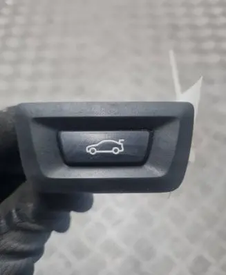 BMW X5 F15 Tailgate/boot open switch button 927511902