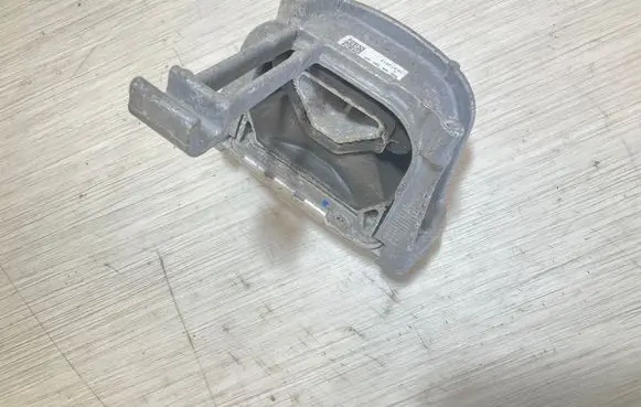 Audi Q2 - Engine mount bracket 5Q0199262CP