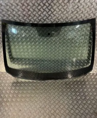 Dacia Duster II Front windscreen/windshield window