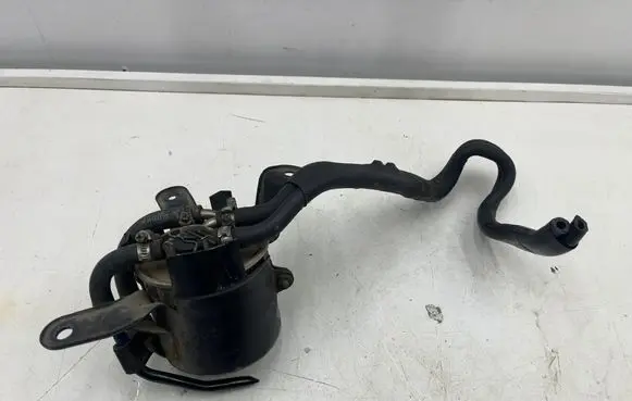 Audi A8 S8 D3 4E Fuel filter housing 4E0201987F