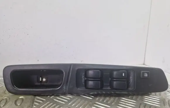 Mitsubishi Galant Electric window control switch MR252815 C8DD232M