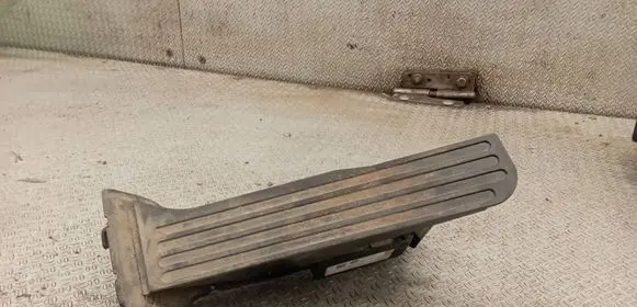 Volkswagen Jetta V Accelerator throttle pedal 1K1721503AS