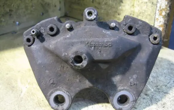 Mercedes-Benz ML W163 Rear brake caliper