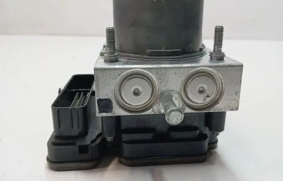 Maserati Levante ABS Pump 6701037380