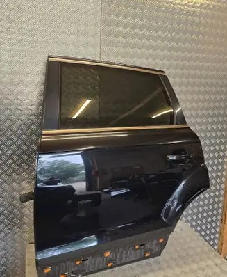 Audi Q7 4L Rear door
