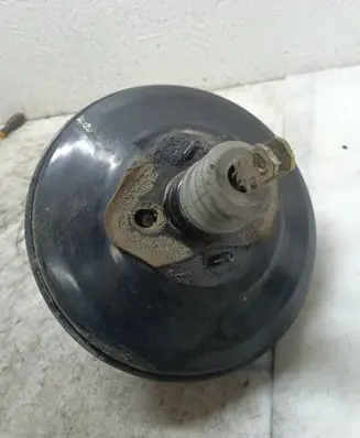 Mercedes-Benz E W124 Brake booster 3776203014