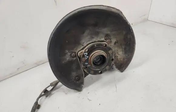 Audi A6 S6 C6 4F Rear wheel hub spindle/knuckle 