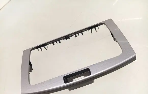 Volkswagen PASSAT B7 Radio/GPS head unit trim 3AA858069F
