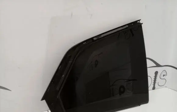 BMW iX Rear side window 9448772 5137197784 E005875
