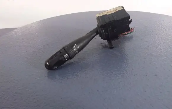 Toyota Corolla Verso E121 Headlight wiper switch 13020-173753