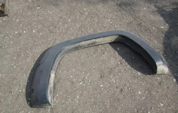 Volkswagen Amarok Front arch trim 