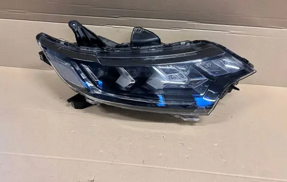 Mitsubishi Outlander Headlight/headlamp
