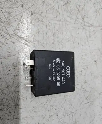 Audi A6 S6 C5 4B Other relay 4A0907440 05020500