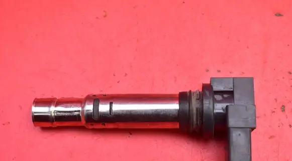 Skoda Roomster (5J) High voltage ignition coil 0986221023