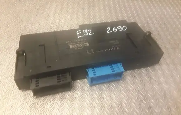 BMW 3 E92 E93 Central body control module 9176877