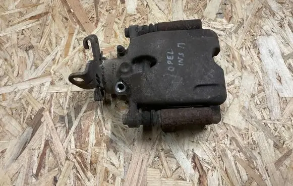 Opel Insignia A Rear brake caliper