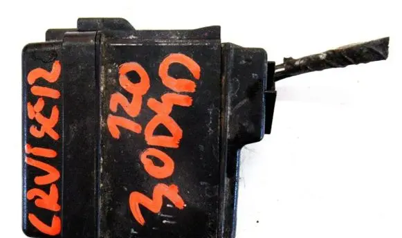 Toyota Land Cruiser (J120) Fuse box set